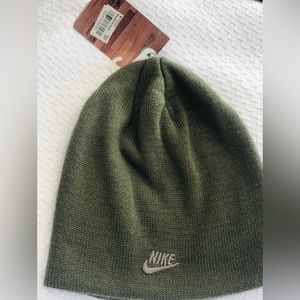 NWT Men’s Olive Green Nike Beanie